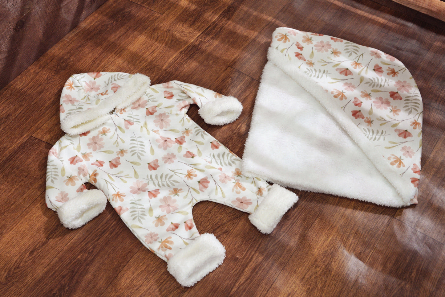 Fur Tulip baby set
